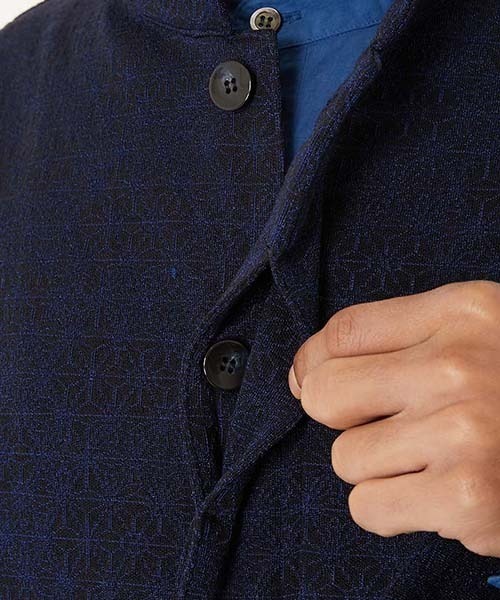 BLUE BLUE JAPAN(ブルーブルージャパン)の「ウールニットジャカード スタンドカラージャケット(テーラードジャケット・メンズ・ネイビー・M/L/XL/S)」の8枚目の写真