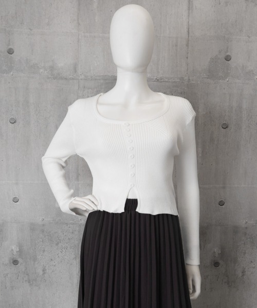 Miniministore(ミニミニストア)の「ニットトップス 韓国風 ショート丈ニット(ニット/セーター・レディース・ホワイト/ブラック・FREE)」の4枚目の写真