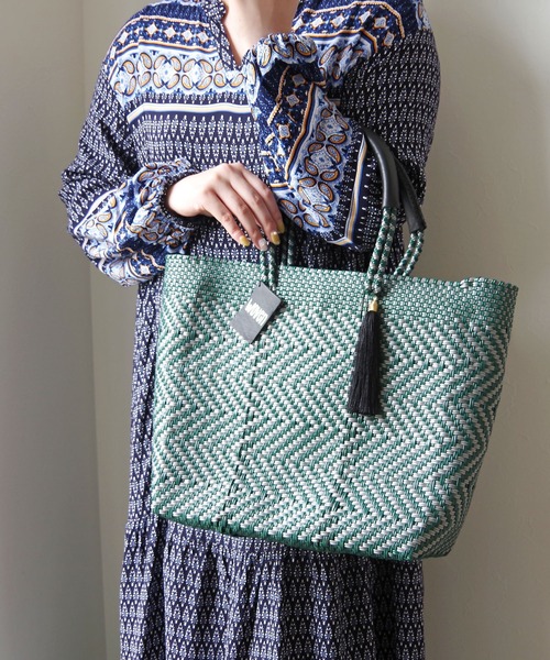 def/focus tokyo（デフフォーカストーキョー）の「WOVEN (ウーヴン) /ミドルトート メキシコ製 ミディアムサイズ バスケットバッグ メルカドバッグ かごバッグ（かごバッグ・レディース・パープル系その他/ブラウン系その他/ブラック×ホワイト/マルチ/ネイビー/ダークグリーン/ブラック系その他2・FREE）」の13枚目の写真