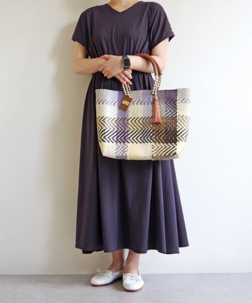 def/focus tokyo（デフフォーカストーキョー）の「WOVEN (ウーヴン) /ミドルトート メキシコ製 ミディアムサイズ バスケットバッグ メルカドバッグ かごバッグ（かごバッグ・レディース・パープル系その他/ブラウン系その他/ブラック×ホワイト/マルチ/ネイビー/ダークグリーン/ブラック系その他2・FREE）」の15枚目の写真