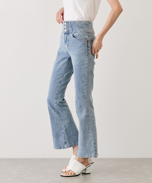 Jayro(ジャイロ)の「ハイウエスト3ボタンフレアパンツ(デニムパンツ・レディース・ブラック系その他/ブルー系その他4・M)」の22枚目の写真
