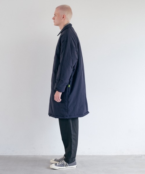 rehacer(レアセル)の「rehacer : Slack Padding Coat / スラックパディングコート(ダウンジャケット/コート・メンズ・ブラック/ネイビー・LARGE/MEDIUM/SMALL)」の8枚目の写真