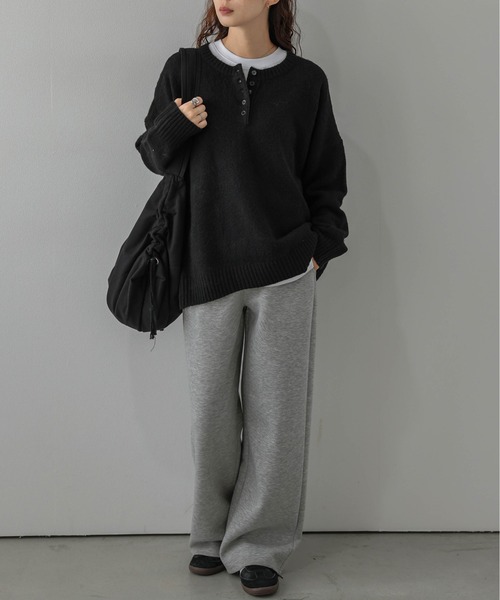 La-gemme(ラジェム)の「ヘンリーネック/ニットプルオーバー/シンプル(ニット/セーター・レディース・ブラウン/ブラック/アイボリー/グレー・フリー)」の9枚目の写真