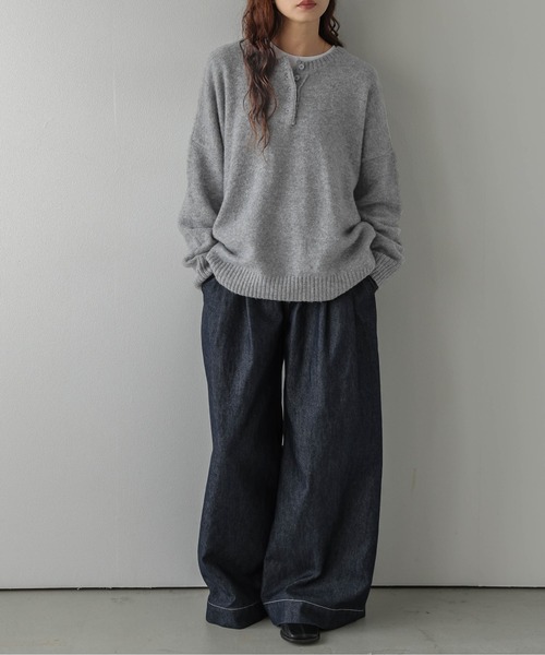 La-gemme(ラジェム)の「ヘンリーネック/ニットプルオーバー/シンプル(ニット/セーター・レディース・ブラウン/ブラック/アイボリー/グレー・フリー)」の12枚目の写真