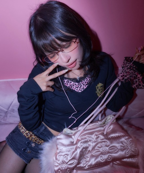 A'GEM9girl(エージェムナインガール)の「A'GEM/9 × .kom 『A'GEM/9 girl/エージェムナインガール』ヒョウ柄レイヤーロングスリーブ(Tシャツ/カットソー・レディース・ホワイト/ブラック・FREE)」の10枚目の写真