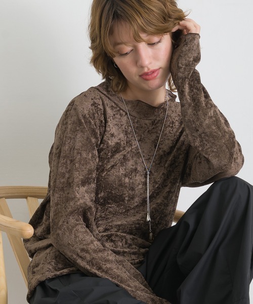 le colis（ルコリ）の「レース×ベロアモックネック メロープルオーバー（Tシャツ/カットソー・レディース・ブラウン/オフホワイト/スミクロ/ベージュ/ブラック・FREE）」の5枚目の写真