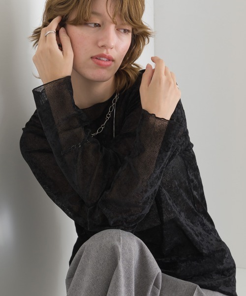 le colis（ルコリ）の「レース×ベロアモックネック メロープルオーバー（Tシャツ/カットソー・レディース・ブラウン/オフホワイト/スミクロ/ベージュ/ブラック・FREE）」の3枚目の写真