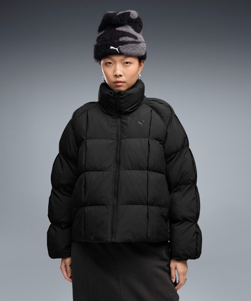 PUMA(プーマ)の「PUMA プーマ ウィメンズ T7 プレート パッファー ジャケット(ダウンジャケット/コート・レディース・アイボリー/ブラック・LARGE/MEDIUM/X-LARGE/SMALL)」の2枚目の写真