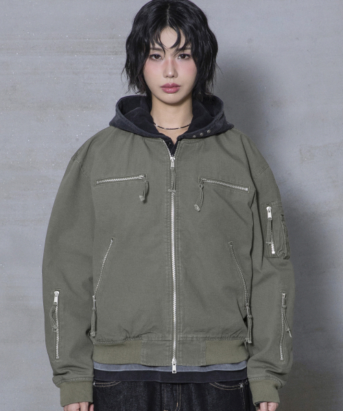 XTONZ(エクストーンズ)の「XJ141 マルチジッパー クロップ MA-1ジャケット (KHAKI)(ブルゾン・レディース・その他・MEDIUM/LARGE)」の11枚目の写真