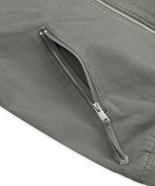 XTONZ(エクストーンズ)の「XJ141 マルチジッパー クロップ MA-1ジャケット (KHAKI)(ブルゾン・レディース・その他・MEDIUM/LARGE)」の3枚目の写真