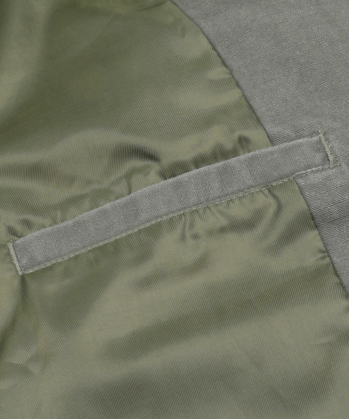 XTONZ(エクストーンズ)の「XJ141 マルチジッパー クロップ MA-1ジャケット (KHAKI)(ブルゾン・レディース・その他・MEDIUM/LARGE)」の15枚目の写真