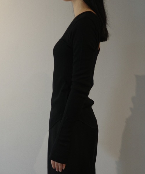 CLANE(クラネ)の「CLANE W FACE WOOL RIB TOPS(Tシャツ/カットソー・レディース・ダークグレー/ブラック/ホワイト・1/2)」の6枚目の写真