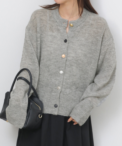 JOURNAL STANDARD relume(ジャーナルスタンダード レリューム)の「《追加》ビジューボタンカーディガン(カーディガン/ボレロ・レディース・ブラック/チャコールグレー・FREE)」の2枚目の写真