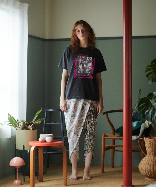 STOF(ストフ)の「STOF/ストフ/PIGMENT-DYED TEE D/TERPSICHORA(Tシャツ/カットソー・メンズ・ホワイト/ブラック・L/M/S/XS)」の2枚目の写真