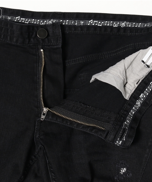 n(n) BY NUMBER (N)INE（エヌエヌバイナンバーナイン）の「直営店限定_SKINNY PANTS_STRETCH DENIM(DAMAGED NOTE&BANDANA)（デニムパンツ・メンズ・ブラック×ブラック・4/3/5/2）」の2枚目の写真