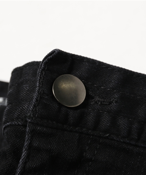 n(n) BY NUMBER (N)INE（エヌエヌバイナンバーナイン）の「直営店限定_SKINNY PANTS_STRETCH DENIM(DAMAGED NOTE&BANDANA)（デニムパンツ・メンズ・ブラック×ブラック・4/3/5/2）」の3枚目の写真