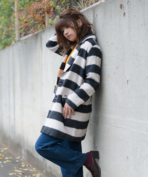 MANGROVE(マングローブ)の「【MANGROVE WOMEN'S】ミドルチェスターコート(ダッフルコート・レディース・ブラック/ブラックミックス/ブルー系その他/ブルー系その他2/ベージュ/ブラック×ホワイト/ブラック系その他・XX-LARGE/3L/MEDIUM/SMALL/LARGE)」の1枚目の写真