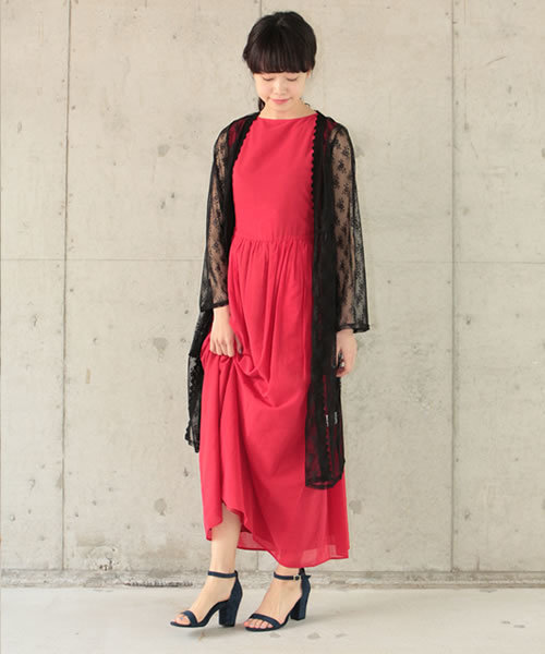 SESTO（セスト）の「チャンキーヒール美脚ストラップサンダル（サンダル・レディース・ブラック/グレイッシュベージュ/ピンクベージュ/ホワイト/グリーン/ライトグレー/シルバー/ネイビー/イエロー/ブラック系その他・24.0cm/23.5cm/22.5cm/22.0cm/23.0cm/24.5cm/25.5cm）」の17枚目の写真