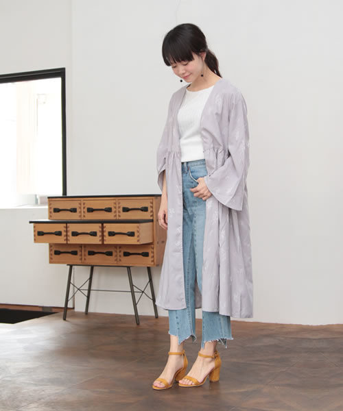 SESTO（セスト）の「チャンキーヒール美脚ストラップサンダル（サンダル・レディース・ブラック/グレイッシュベージュ/ピンクベージュ/ホワイト/グリーン/ライトグレー/シルバー/ネイビー/イエロー/ブラック系その他・24.0cm/23.5cm/22.5cm/22.0cm/23.0cm/24.5cm/25.5cm）」の18枚目の写真