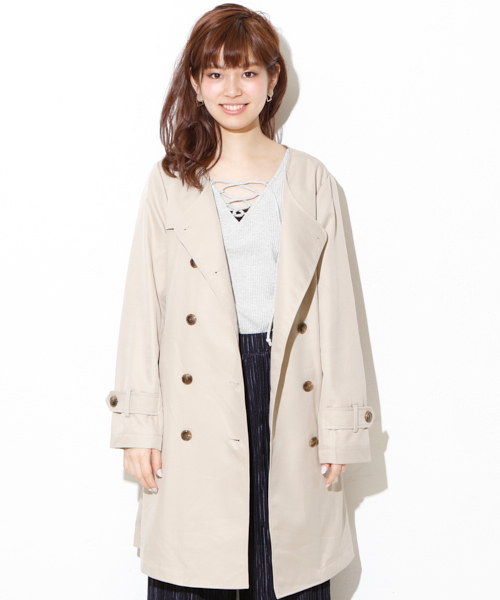natural couture(ナチュラルクチュール)の「ノーカラートレンチ(トレンチコート・レディース・ライトベージュ/ベージュ・FREE)」の14枚目の写真