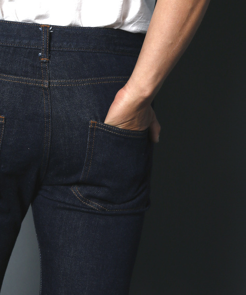 Magine(マージン)の「NO.35 STRETCH SLIM STRIGHT SELVAGE WASHED DENIM:NO.35 ストレッチスリムストレート セルビッチ ウォッシュドデニム(デニムパンツ・メンズ・インディゴブルー・46/48/44)」の14枚目の写真