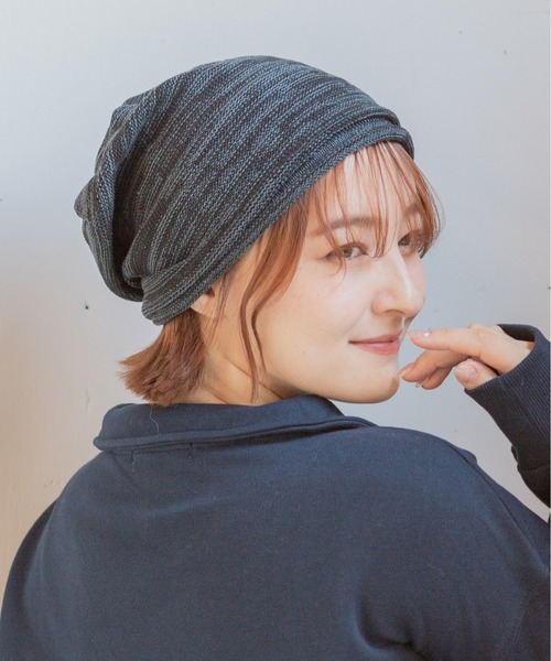 14+（イチヨンプラス）の「コットンニット帽（ニットキャップ/ビーニー・メンズ・ブラック×ホワイト/ベージュ系その他/ライトグレー/ブラック系その他/チャコールグレー/ダークグリーン/ブラウン系その他/ブラック/グレー系その他/グレー×ホワイト/ホワイト×レッド/オフホワイト/ブラック×グレー/ブラックミックス/ホワイト×ネイビー/ホワイト×ピンク・FREE）」の7枚目の写真