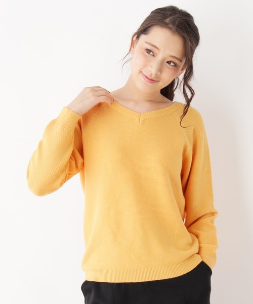grove(グローブ)の「◆【WEB限定あり】Vネックラグラン袖プルオーバー(ニット/セーター・レディース・ネイビー/オフホワイト/イエロー/ピンク/グリーン/ピンク系1/ブルー・02/03)」の5枚目の写真