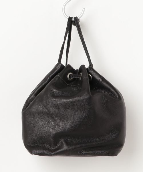 Creed（クリード）の「GARMENT<ガーメント>/レザー巾着（クラッチ