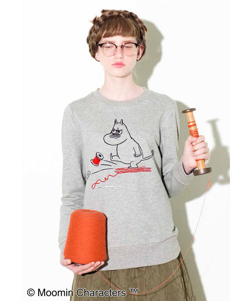 MOOMIN(ムーミン)の「ムーミン お裁縫刺しゅうのスウェットトップス(スウェット・レディース・杢グレー・SMALL/MEDIUM/LARGE/X-LARGE/XX-LARGE)」の11枚目の写真