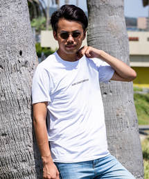 AKM Contemporary(エイケイエムコンテンポラリー)フロントプリント 半袖Tシャツ