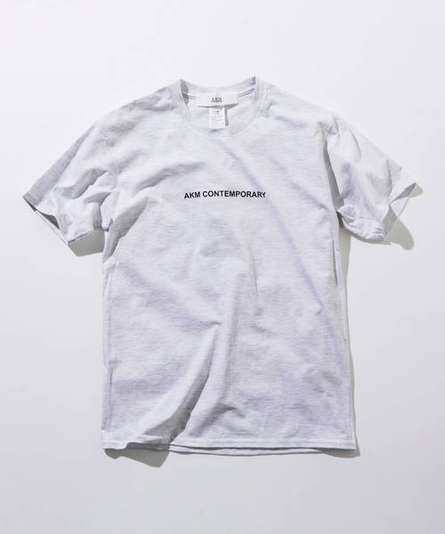 AKM Contemporary(エイケイエムコンテンポラリー)の「AKM Contemporary(エイケイエムコンテンポラリー)フロントプリント 半袖Tシャツ(Tシャツ/カットソー・メンズ・ホワイト/ライトグレー/ブラック/オレンジ・SMALL/MEDIUM/LARGE/X-LARGE)」の7枚目の写真