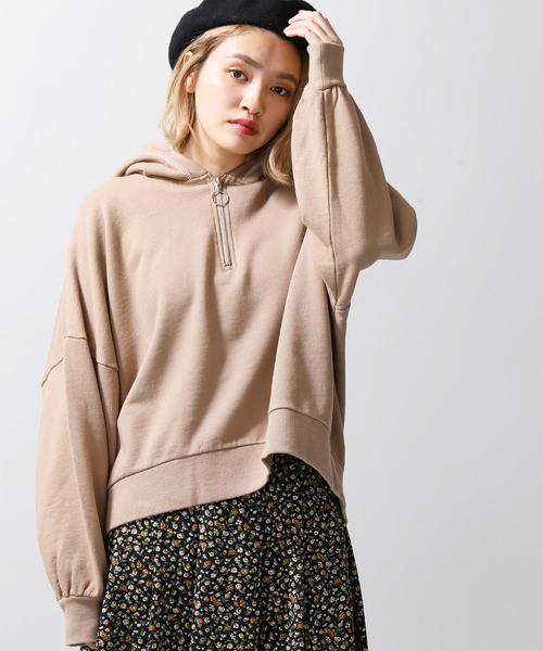 WEGO（ウィゴー）の「WEGO/ハーフZIPボリュームパーカー（パーカー・レディース・アイボリー/グリーン/ベージュ/ブラック/ライトピンク・FREE）」の3枚目の写真