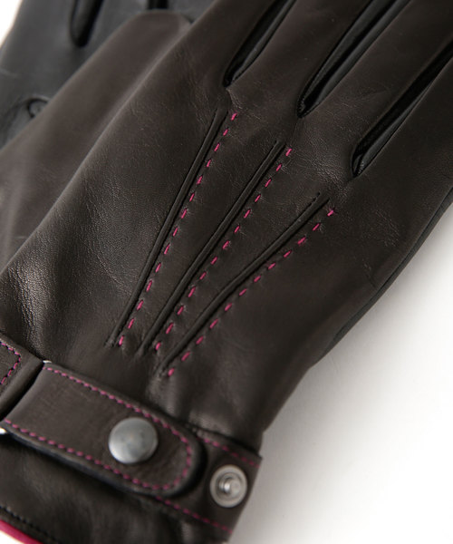 CARIDEI（カリデイ）の「ラムスマートタッチベルテッドカシミヤライニンググローブ（手袋・メンズ・ブラック/ブラウン・8）」の8枚目の写真