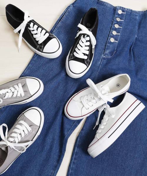 KOBE LETTUCE（コウベレタス）の「ローカット厚底キャンバススニーカー（スニーカー・レディース・ブラック/グレー/アイボリー/ベージュ/カーキ/ワインレッド/パイソン・LL/S/M/L）」の15枚目の写真