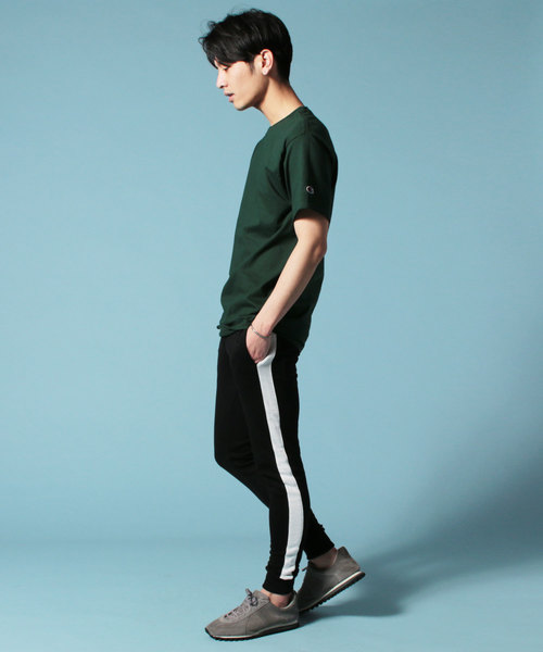Champion(チャンピオン)の「Champion チャンピオン 無地 ベーシック クルーネック 半袖Tシャツ(Tシャツ/カットソー・メンズ・ホワイト/ダークグリーン/レッド/ロイヤルブルー/ブラック/ネイビー/ゴールド/チャコール/グレー/マルーン・M/XL/L)」の21枚目の写真