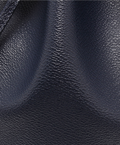 BEAUTY&YOUTH UNITED ARROWS（ビューティーアンドユースユナイテッドアローズ）の「BYSF ドローストショルダーバッグ ◆（ショルダーバッグ・レディース・ベージュ/ネイビー・フリー）」の8枚目の写真