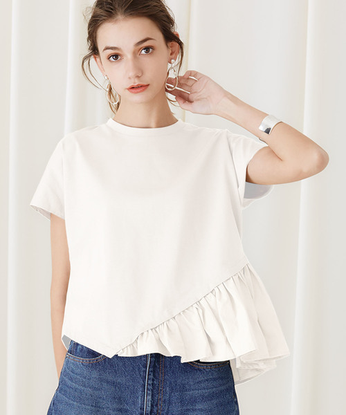 STUDIOUS(ステュディオス)の「【STUDIOUS】アシンメトリーコンビフレアートップス(Tシャツ/カットソー・レディース・ホワイト/ブラック/ベージュ・FREE)」の2枚目の写真