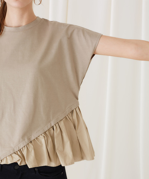 STUDIOUS(ステュディオス)の「【STUDIOUS】アシンメトリーコンビフレアートップス(Tシャツ/カットソー・レディース・ホワイト/ブラック/ベージュ・FREE)」の10枚目の写真