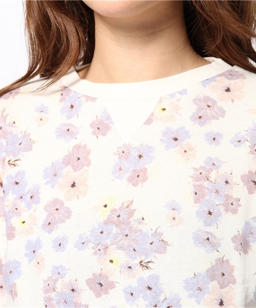 natural couture（ナチュラルクチュール）の「フラワープリントプルオーバー（Tシャツ/カットソー・レディース・アイボリー/トップグレー・FREE）」の6枚目の写真