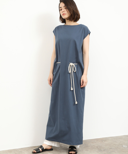 SALON adam et rope'(サロン アダム エ ロペ)の「ドローストリングノースリーブドレス(ワンピース・レディース・ブラック/ダークブラウン/ブルー系その他4・FREE)」の3枚目の写真