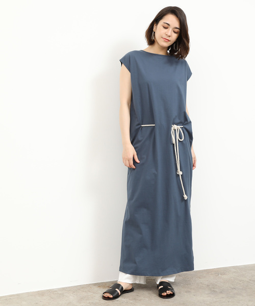 SALON adam et rope'(サロン アダム エ ロペ)の「ドローストリングノースリーブドレス(ワンピース・レディース・ブラック/ダークブラウン/ブルー系その他4・FREE)」の4枚目の写真