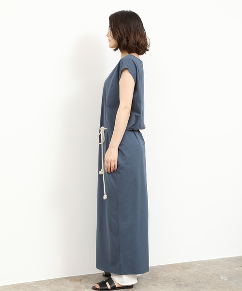 SALON adam et rope'(サロン アダム エ ロペ)の「ドローストリングノースリーブドレス(ワンピース・レディース・ブラック/ダークブラウン/ブルー系その他4・FREE)」の7枚目の写真