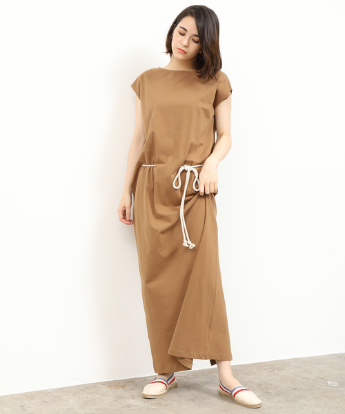 SALON adam et rope'(サロン アダム エ ロペ)の「ドローストリングノースリーブドレス(ワンピース・レディース・ブラック/ダークブラウン/ブルー系その他4・FREE)」の14枚目の写真