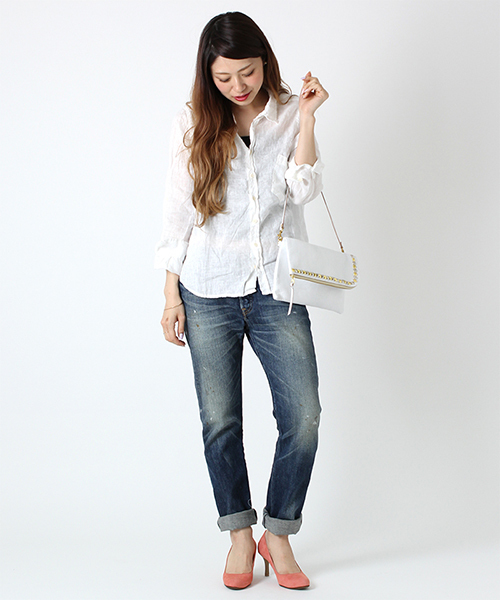 Ray BEAMS（レイビームス）の「MASTER&Co. / スタッズ クラッチバッグ（クラッチバッグ・レディース・ホワイト/ブラック・ONE SIZE）」の12枚目の写真