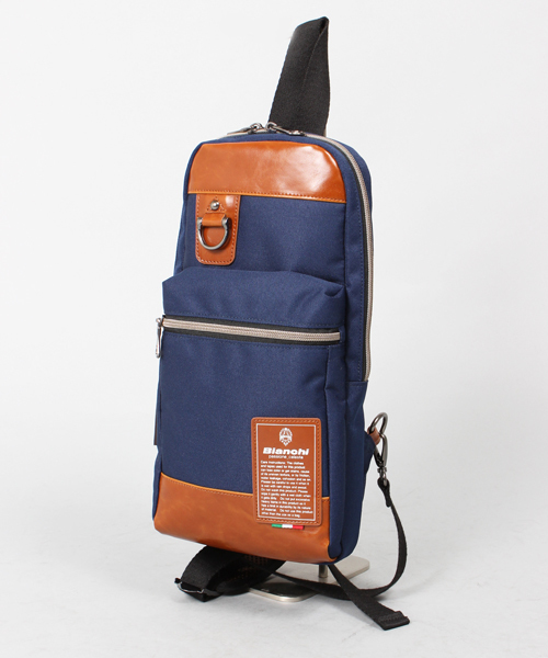UNION STATION(ユニオンステーション)の「Bianchi×PACIFIC STATE BODY BAG(ショルダーバッグ・メンズ・ブラック/ネイビー/レッド/ブルー系その他・FREE)」の10枚目の写真
