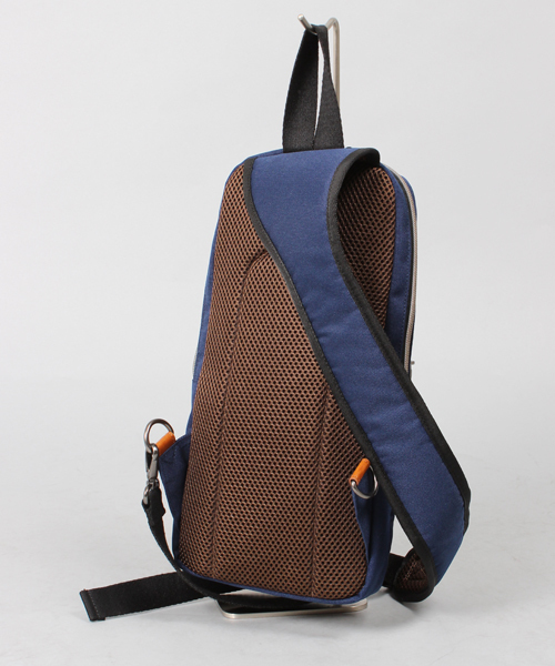 UNION STATION(ユニオンステーション)の「Bianchi×PACIFIC STATE BODY BAG(ショルダーバッグ・メンズ・ブラック/ネイビー/レッド/ブルー系その他・FREE)」の7枚目の写真