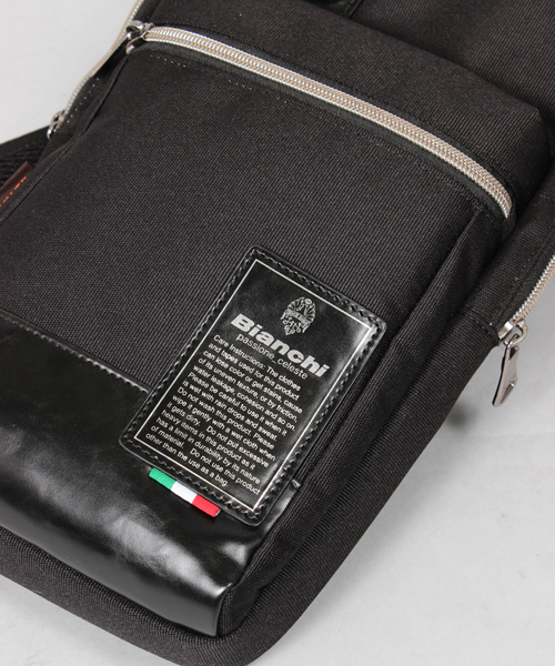 UNION STATION(ユニオンステーション)の「Bianchi×PACIFIC STATE BODY BAG(ショルダーバッグ・メンズ・ブラック/ネイビー/レッド/ブルー系その他・FREE)」の11枚目の写真