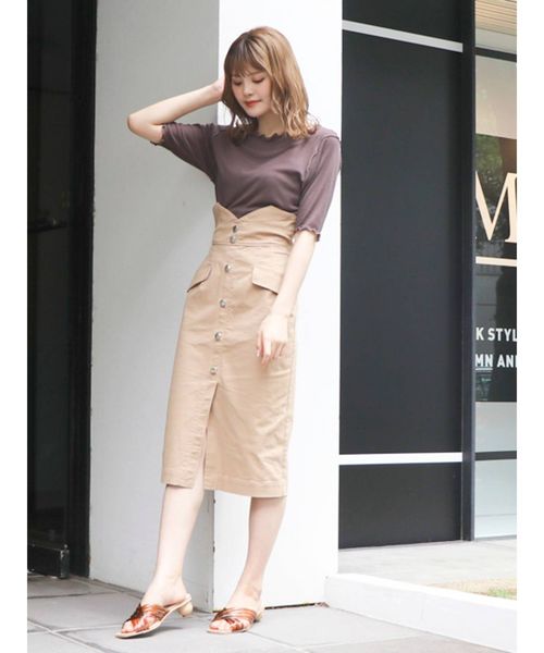 dazzlin(ダズリン)の「ハイウエストフロントボタンスカート(スカート・レディース・ベージュ・SMALL/MEDIUM)」の7枚目の写真