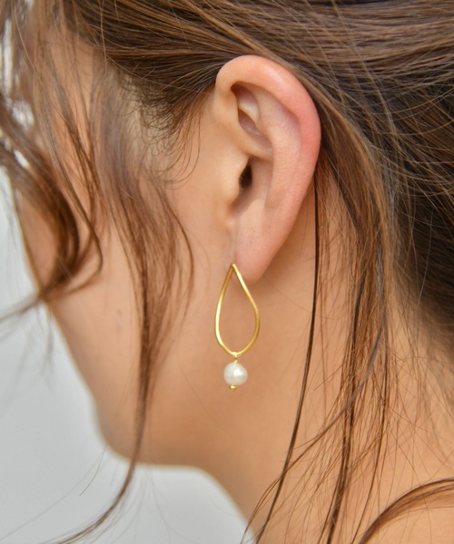 BROTHERHOOD（ブラザーフッド）の「【earyear】ポイントパールピアス（ピアス（両耳用）・レディース・ゴールド/A/B/C/D/E/F/G/H/J/K/I/L・FREE）」の6枚目の写真