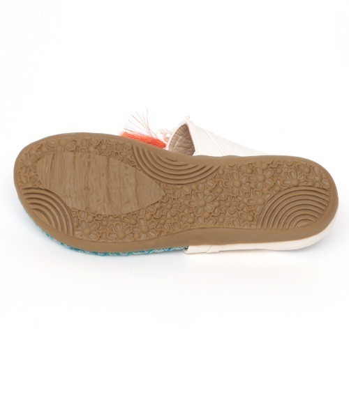 チチカカ（チチカカ）の「タッセルビーズトングサンダル（サンダル・レディース・ブラック/オフホワイト/イエロー・MEDIUM/LARGE）」の13枚目の写真